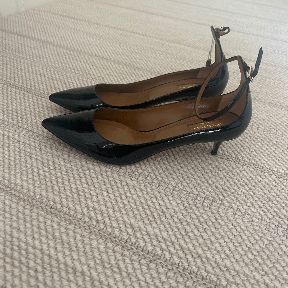 Aquazzura 40.5 never worn